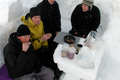 FrÃ¼hstÃ¼ck vor dem Iglu